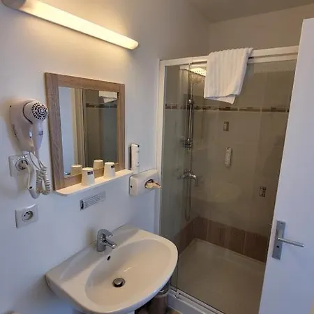 Le Relais Du Valois, Centre Hotel