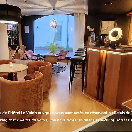Le Relais Du Valois, Centre