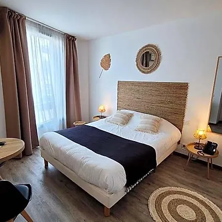 Le Relais Du Valois, Centre Ξενοδοχείο