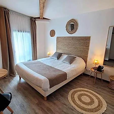 Le Relais Du Valois, Centre